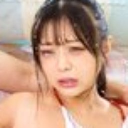 和栗ゆゆ