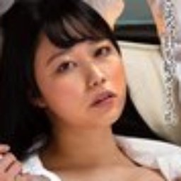 都﨑あやめ