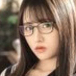 中森ななみ