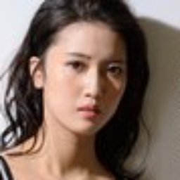 朝倉りょう