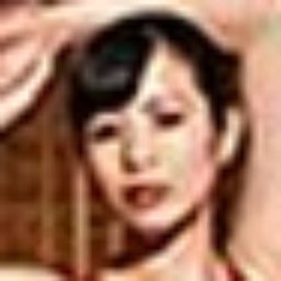 中條カレン