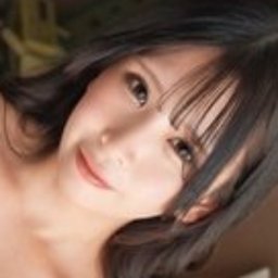 川乃みな
