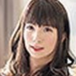 仲里ちとせ