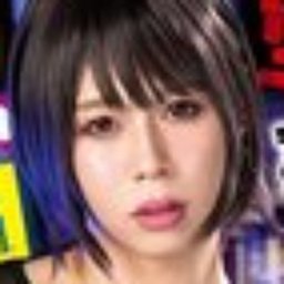 雫こころ
