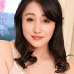夏八木彩月