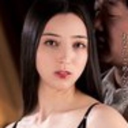 西田カリナ