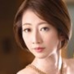 岡村麻友子