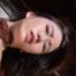 愛如月レナ