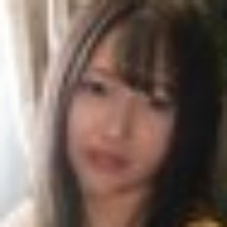足立るい