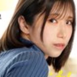 小泉なぎさ