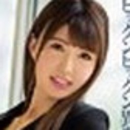 結城まい