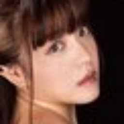 雛形こころ