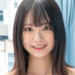 山下茉央