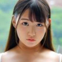 神坂朋子