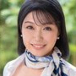 香月すみれ