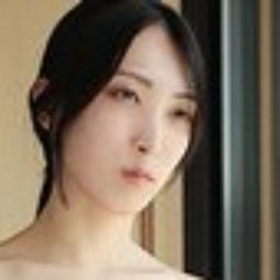 三条みほの