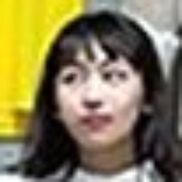 椿井えみ