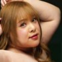 西村ニーナ