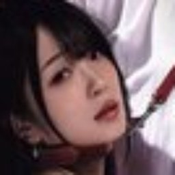 南梨央奈