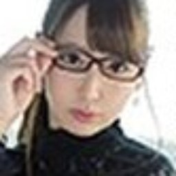 悠綺ありさ