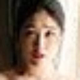 碓井沙英子